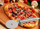 Изготовленная на заказ кухня нержавеющей стали СС304 оборудует резец пиццы с ручкой ПП деревянной